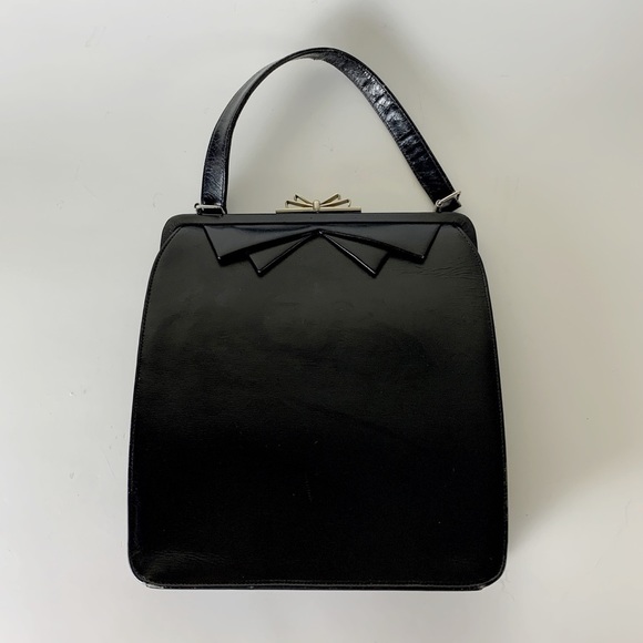 Vintage Handbags - Vintage 1960s leather top handle purse.